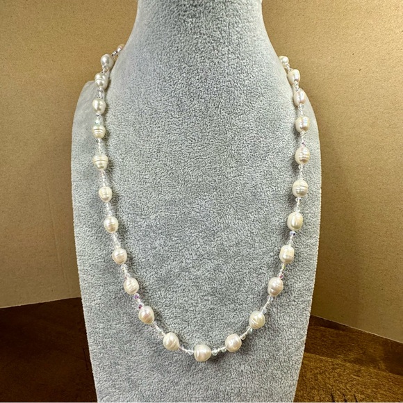 NEW-Handmade Classic White Pearl and Crystal Bead Necklace - Picture 1 of 12